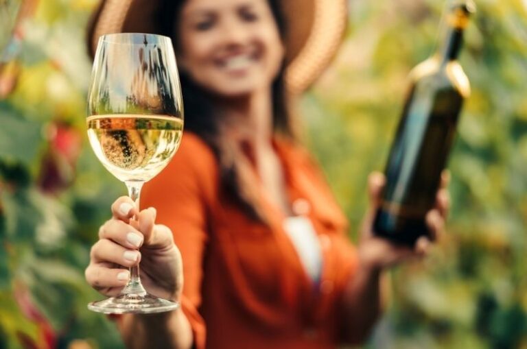 如何挑選適合你的白酒？氣泡酒推薦讓每一刻更添儀式感